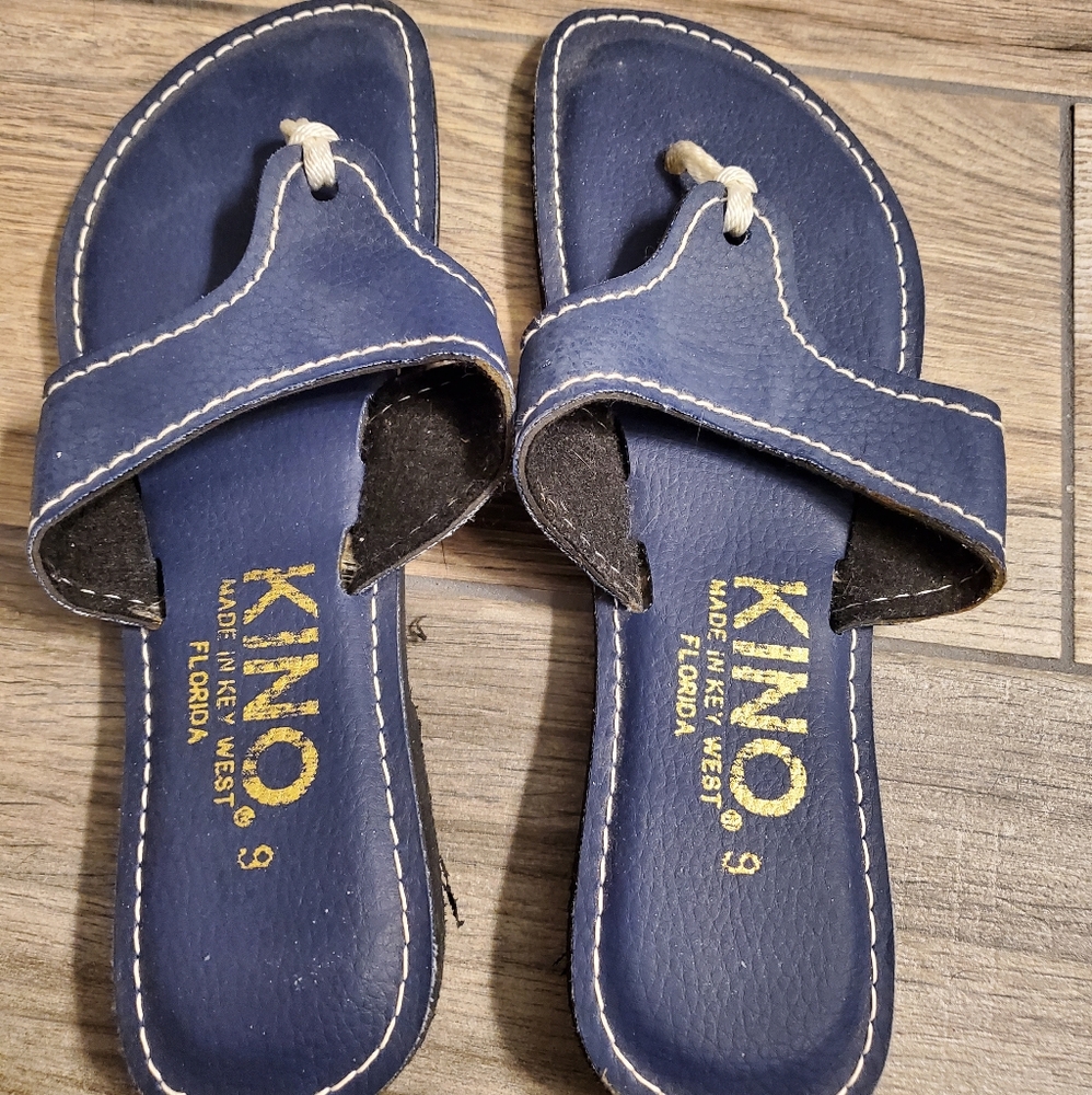 Kino Sandals